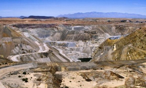 Open pit copper mine near Tucson, Arizona